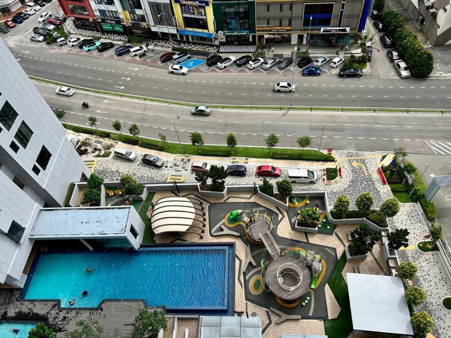 Appartamento Hck14 A Sky Tree Dualkey Bukit Indah Aeon Legoland Johor Bahru Esterno foto